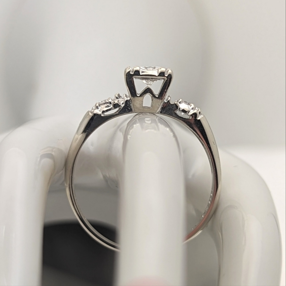 Vintage Diamond Engagement Ring 14K White Gold